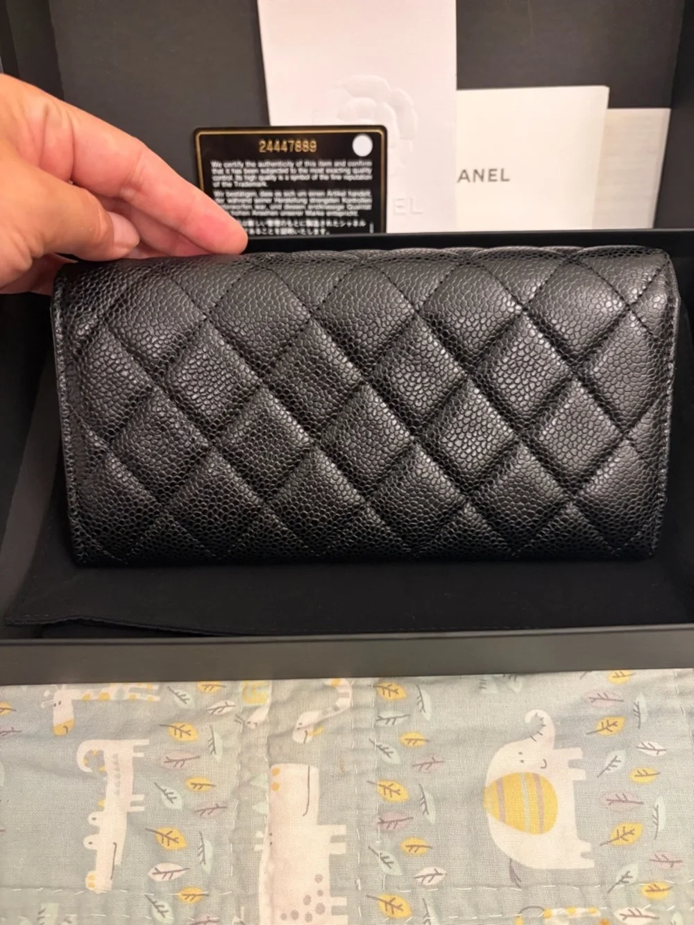 Chanel Caviar Wallet with Authenticity Card (PRICE FIRM)